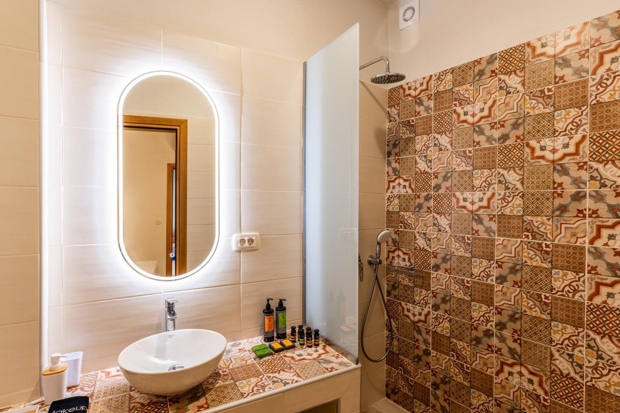 Endless East Luxury House Villa Fira  Bagian luar foto